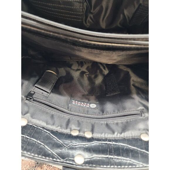 Black Crocodile-Embossed Patent Leather Tote Bag By Maggie Barnes - Picture 5 of 6